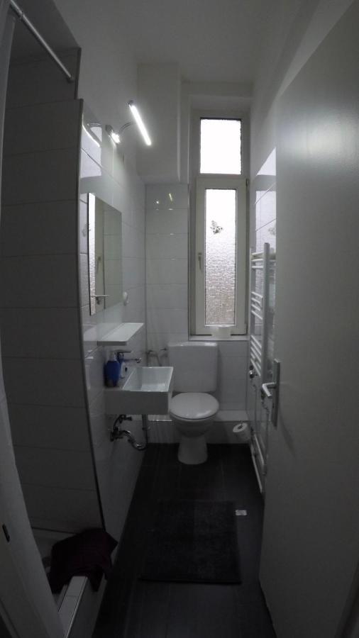 Clean & Central 2 Room Apartment 50M² Hannover Buitenkant foto